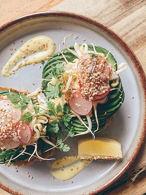 Avocadomad med karrycreme