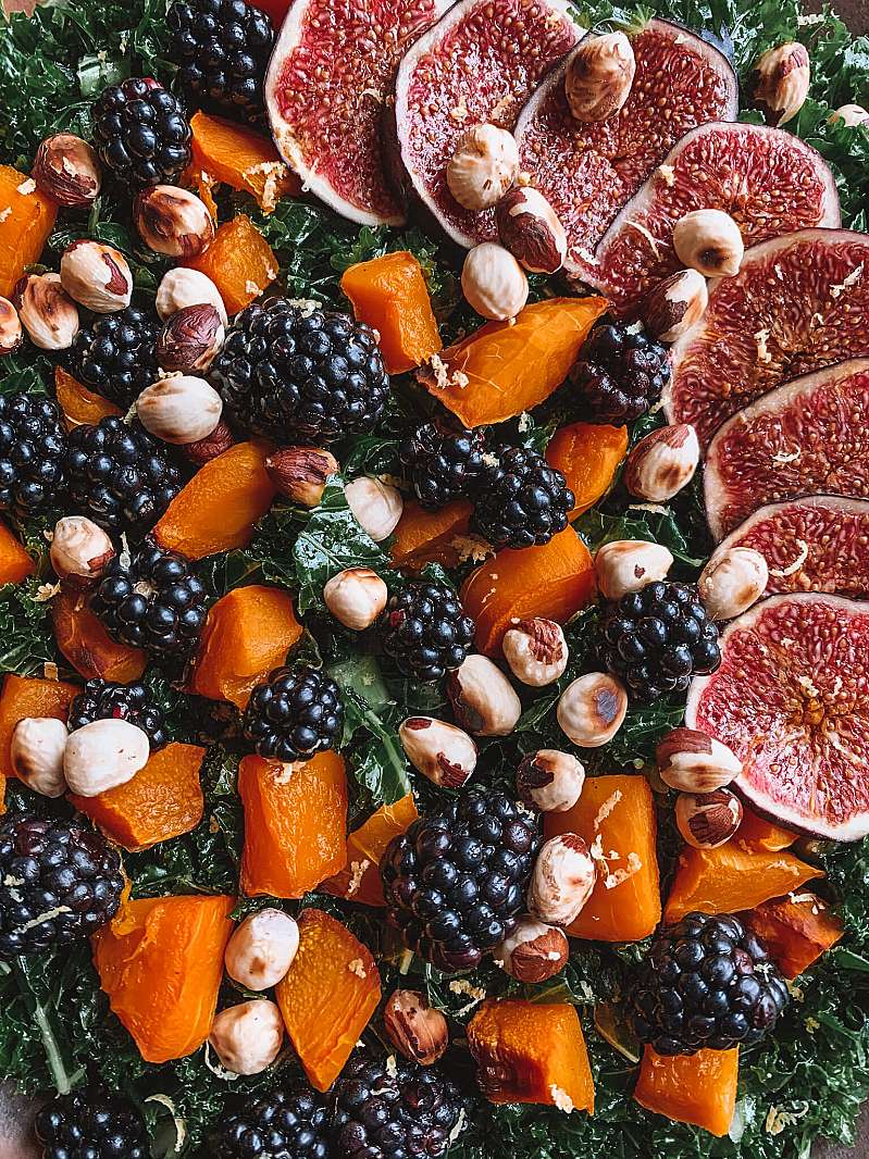 Efterårssalat med græskar og brombær